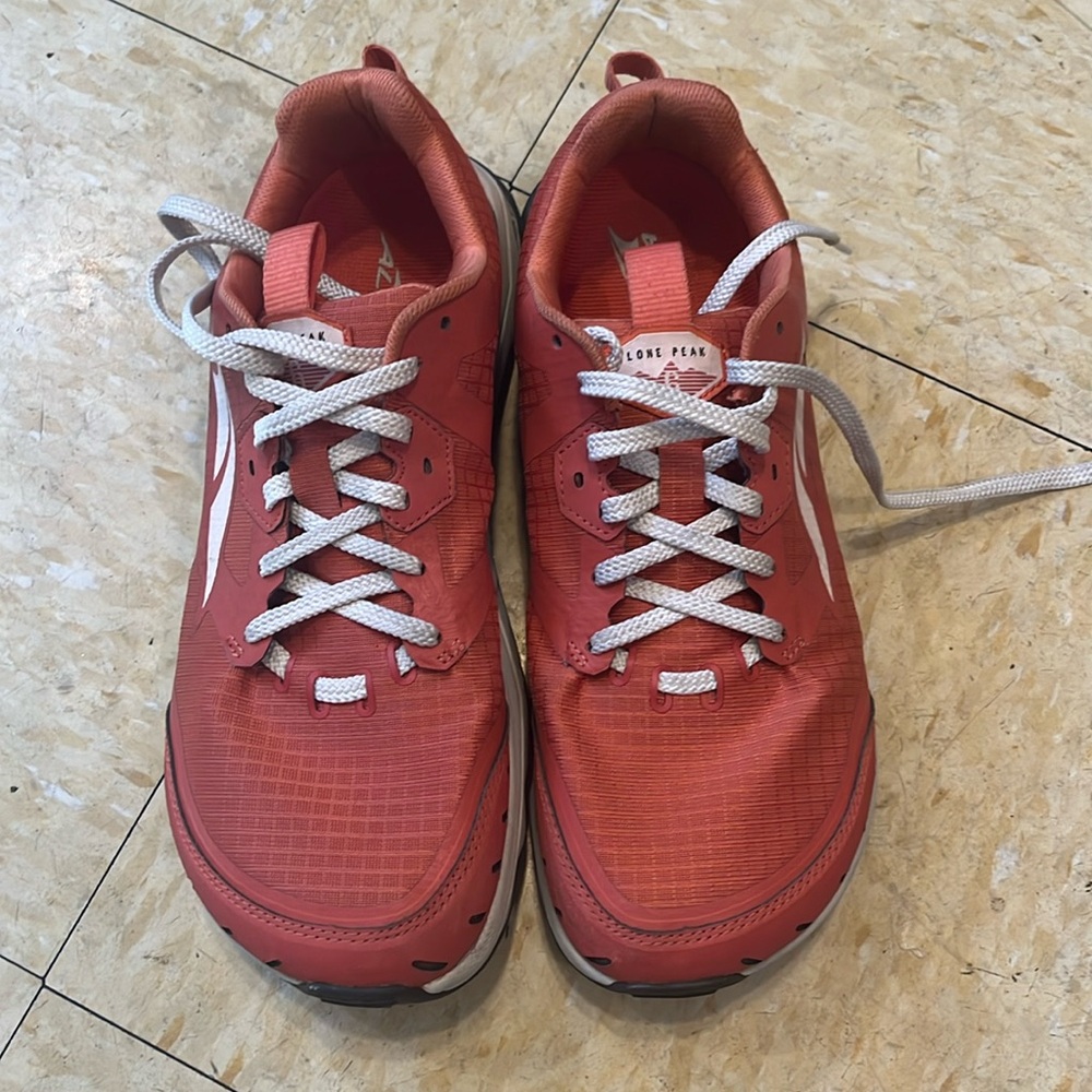 Altra Lone Peak 6 sneakers - SIZE 9